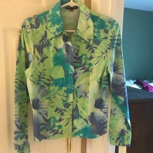 Lightweight collared zip up jacket